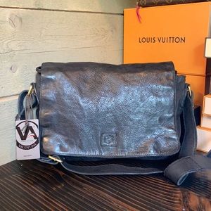 Valentina made in Italy leather messenger bag